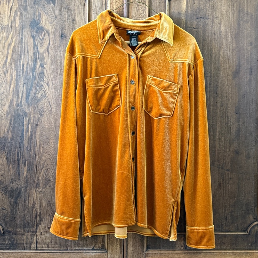 Velvet Button-Up Shirt in Rich Gold